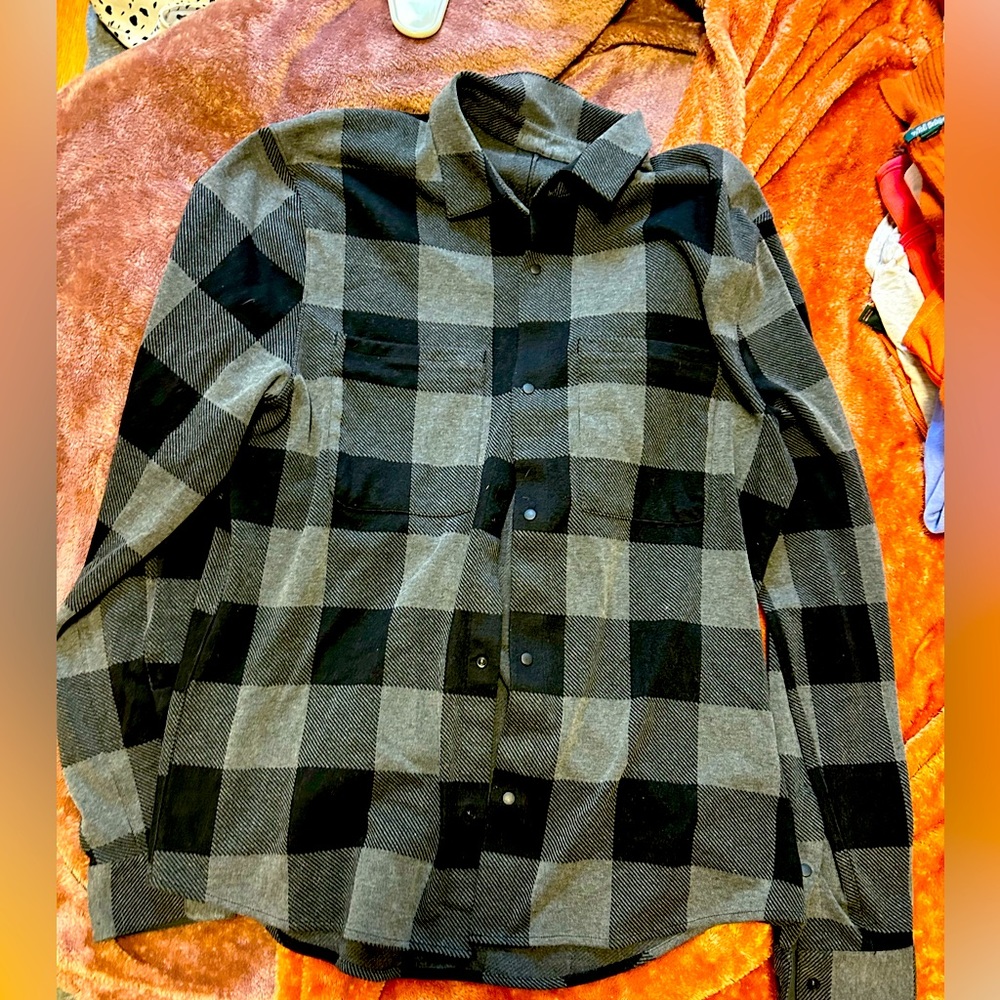 Men’s Lululemon button down